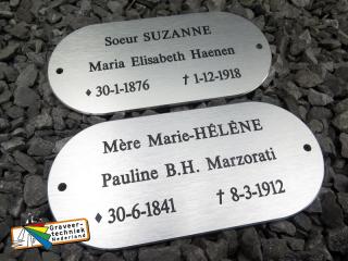 Margraten monument historische begraafplaats, aluminium gedenkplaatjes
